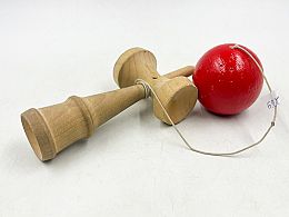 Игра за ловкост дървена с топка