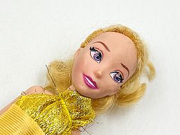 Кукла в жълто
