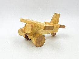 Дървен самолет масивен