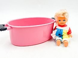 Розова тенджера с куклика