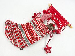 Висяща с плюшки в чеврвено