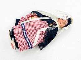 Кукла с носия