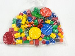 Цветни топчета и части от игри