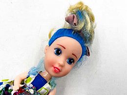 Кукла кесче синя ароматна коса 
