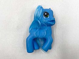 Синьо пони