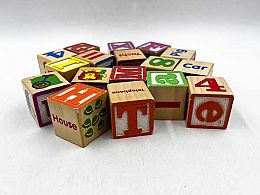 Масивни дървени образователни кубчета